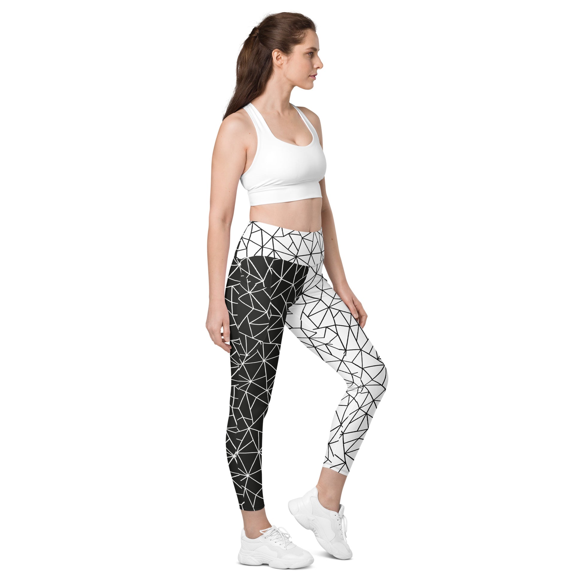 Angular Allure Women's Double Color Leggings With Pockets - FLAKOUT