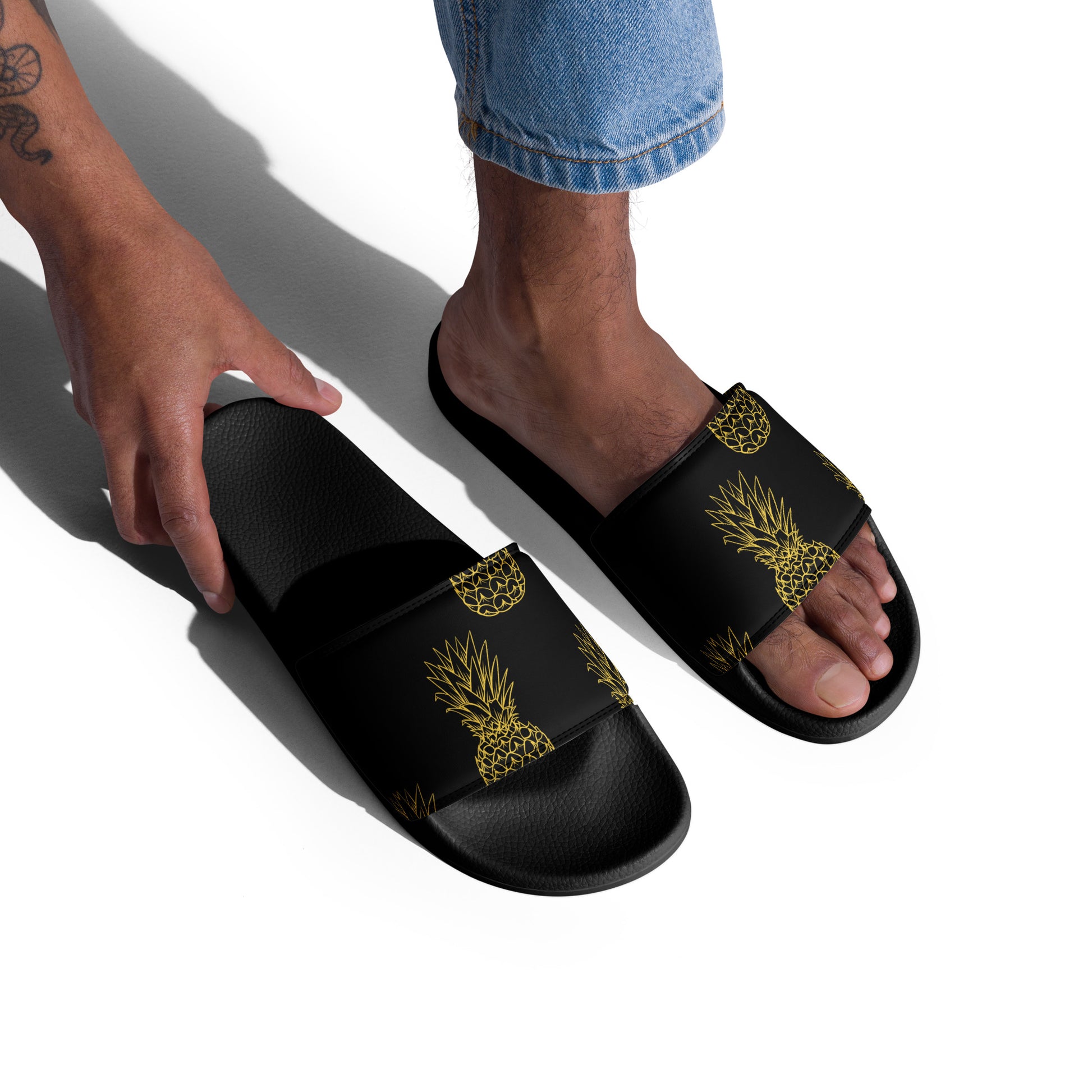 Pineapple Bliss Men’s Slides - FLAKOUT